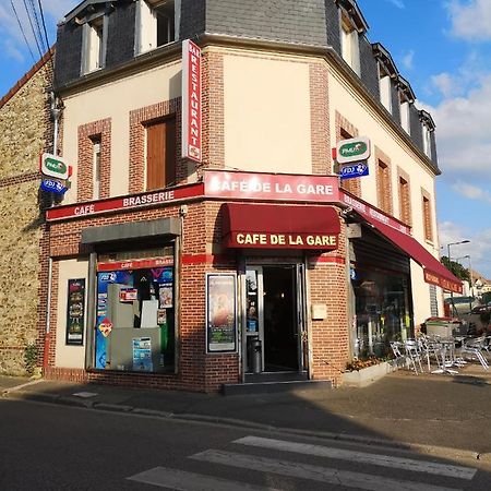 Готель Cafe De La Gare Bessancourt Екстер'єр фото